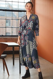 Robe plissée mi-longue