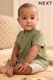 צבע ירוק עדין - סט של מכנסיים קצרים וחולצה לתינוקות (0 חודשים עד גיל 2) (317431) | ‏75 ‏₪ - ‏84 ‏₪