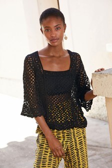 Haut en crochet à encolure carrée