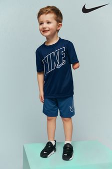 Komplet Nike z koszulką i szortami z kolekcji dla małych dzieci (362127) | 168 zł