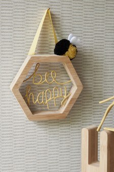 ​​​​​​​קישוט לתלייה עם כיתוב Bee Happy