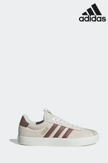 أبيض/عنابي - أحذية رياضية في ال كورت ملابس رياضية من Adidas (441713) | 383 ر.س