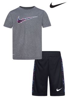Conjunto para niños pequeños con pantalones cortos Dri-fit de Nike (444703) | 45 €