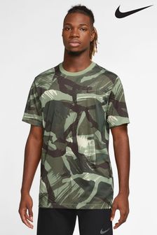 Grün - Nike Dri-fit Legend Fitness T-Shirt mit Camouflage-Print (449798) | 25 €