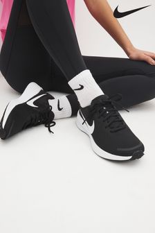 Nike Black/White Revolution 7 Road Running Trainers (450661) | 92 €