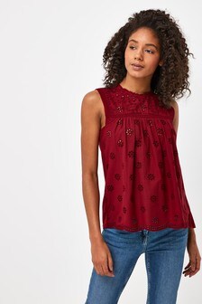 Top brodé sans manches