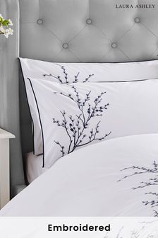 Laura Ashley Set of 2 Midnight Pussy Willow Sprig Embroidered Pillowcases (481893) | 38 €