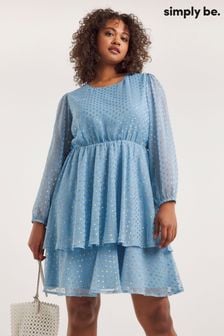 Niebieska kaskadowa sukienka Simply Be w żakardowy wzór (501435) | 132 zł