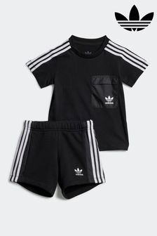 Childrens adidas short set top
