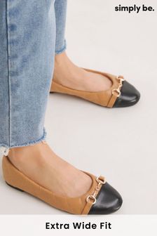 كريم - Simply Be Quilted Snaffle Ballerina Shoes (528530) | 122 د.إ