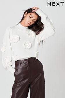Ecru, Weiß - Pullover mit Stehkragen und Häkelblumenverzierung (613871) | 36 €