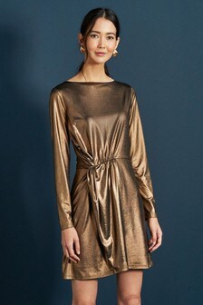 Robe moulante avec ceinture à nouer