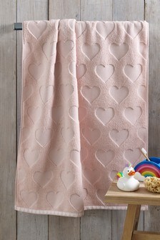 Розовое полотенце сердечками