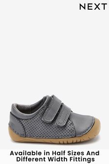 Grey Wide Fit (G) Crawler Shoes (658095) | $70