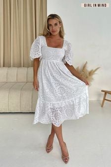 Белый - Ярусное платье мидакси с вышивкой ришелье Girl In Mind Aspen (662511) | €69