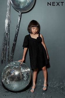 黑色 - 單肩胸花派對連身裙 (3-16歲) (670259) | NT$1,110 - NT$1,380
