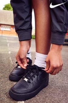 Negru - Pantofi sport pentru tineri Nike Air Force 1 (678516) | 418 LEI