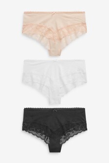 Lot de trois shorties en coton majoritaire et dentelle
