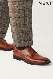 Jasnobrązowy - Standardowy krój - Skórzane buty derby z kontrastową podeszwą (691478) | 375 zł