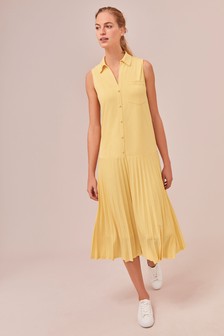 Robe chemise plissée sans manches