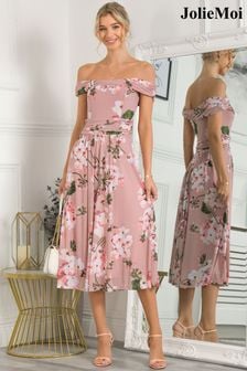 Różowa sukienka Jolie Moi Rawiya z dekoltem bardot i siateczką (728092) | 237 zł