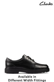 Clarks Black Multi Fit Leather Loxham Pace Youth Shoes (811997) | 69 €