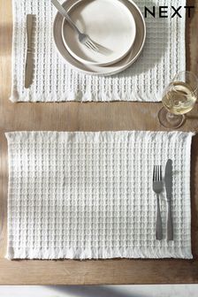 Set of 2 White Waffle Fabric Placemats (820210) | ₪ 42