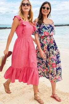 Robe à épaules dégagées