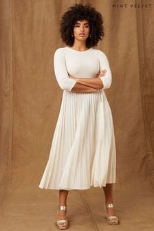Mint Velvet White Jersey Pleat Maxi Dress (852643) | €55