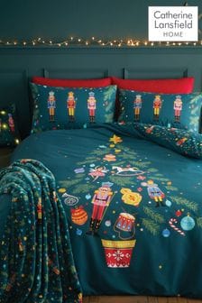 Catherine Lansfield Green Christmas Nutcracker Reversible Duvet Cover Set (911291) | €27 - €40