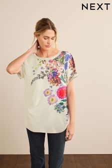 Ecru Floral Satin Short Sleeve Curved Hem T-Shirt (931050) | TRY 580