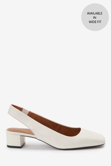 Chaussures avec bride arrière en cuir avec bout carré