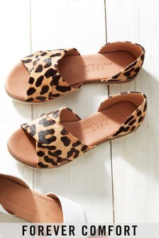 Chaussures à brides croisées en deux parties