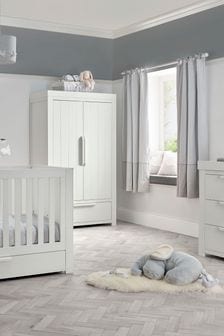 Mamas & Papas 3 Piece White Wash Franklin Cot Bed Range with Dresser and Wardrobe (A18253) | €1,763