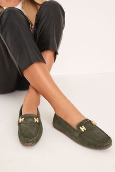 كاكي أخضر - حذاء جلد بحلية ‪Forever Comfort®‬​​​​​​​ (‪A27701‬​​​​​​​) | 18 ر.ع