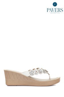 Pavers White Wedge Toe Post Sandals