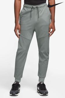 Nike Green Lightweight Tech Fleece Joggers (A48444) | 121 €