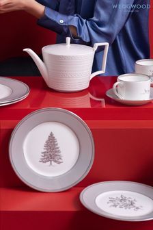 Wedgwood Set of 2 White Winter Christmas Plates 20cm (A57282) | €90