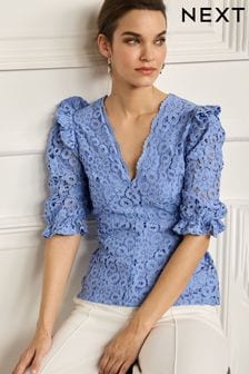 Niebieski - V-neck Short Puff Sleeve Lace Top (A66798) | 121 zł