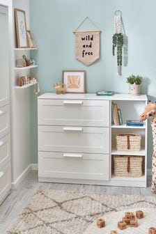 White Flynn Kids Nursery Wide Chest of Drawers (A67668) | €365
