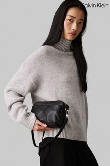 Calvin Klein Black Diamond Quilt Camera Bag With Pocket (AC8797) | €173