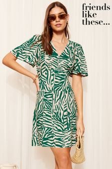 Friends Like These Green Short Sleeve Ruched Front Woven Mini Dress (B01310) | NT$1,630