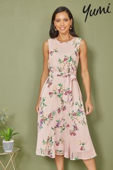 Приталенное платье миди с цветочным принтом Yumi (B30066) | €73