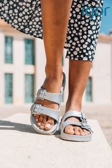 Igor Habana Metallic Sandals (B71503) | $60