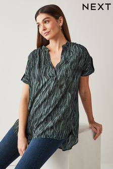 Green Animal Print Overhead Longline  Short Sleeve V-Neck Blouse (C25201) | €8