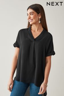 Удлиненная блузка с V-образным вырезом и короткими рукавами (C29922) | €14