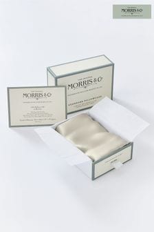 Funda de almohada plateada de seda Mulberry Housewife de Morris & Co (C40764) | 92 €