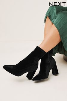 Black Velvet Round Toe Ankle Sock Boots (C44607) | €28
