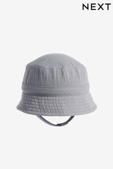 Black/White Crinkle Baby Bucket Hat (0mths-2yrs) (C47217) | €9