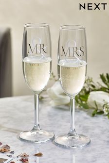 Silver Set of 2 Mr and Mrs Glass Wedding Flutes (C48617) | CA$35